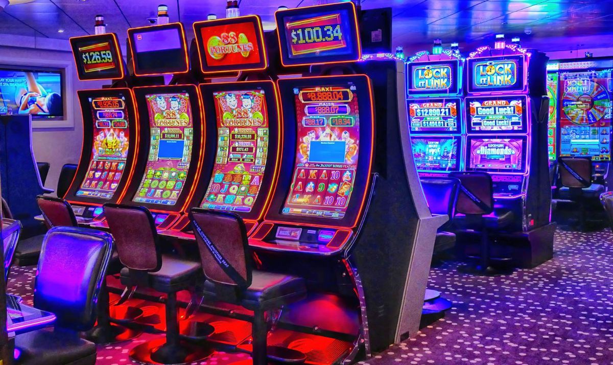 Beyond the Reels: Exploring Features in Online Slot Games