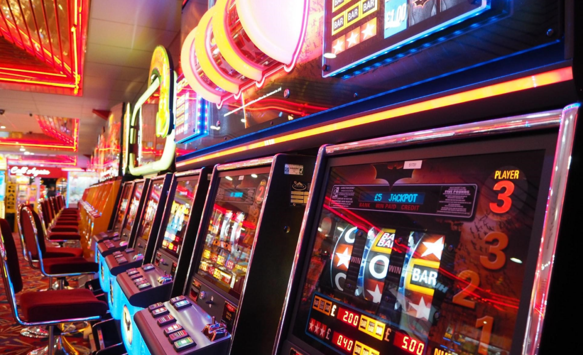 Exploring the World of Slot Games: A Journey Through Entertainment and Chance