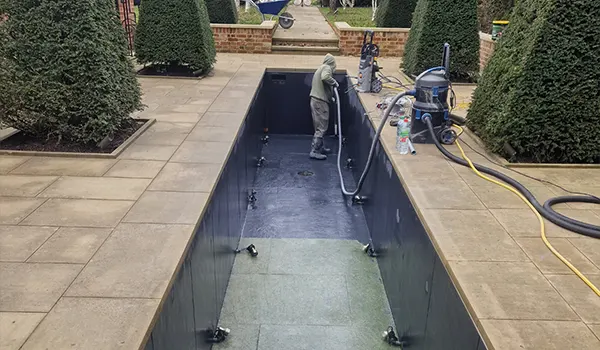 Pond Cleaning in Essex – Professional Solutions for Clear, Healthy Ponds